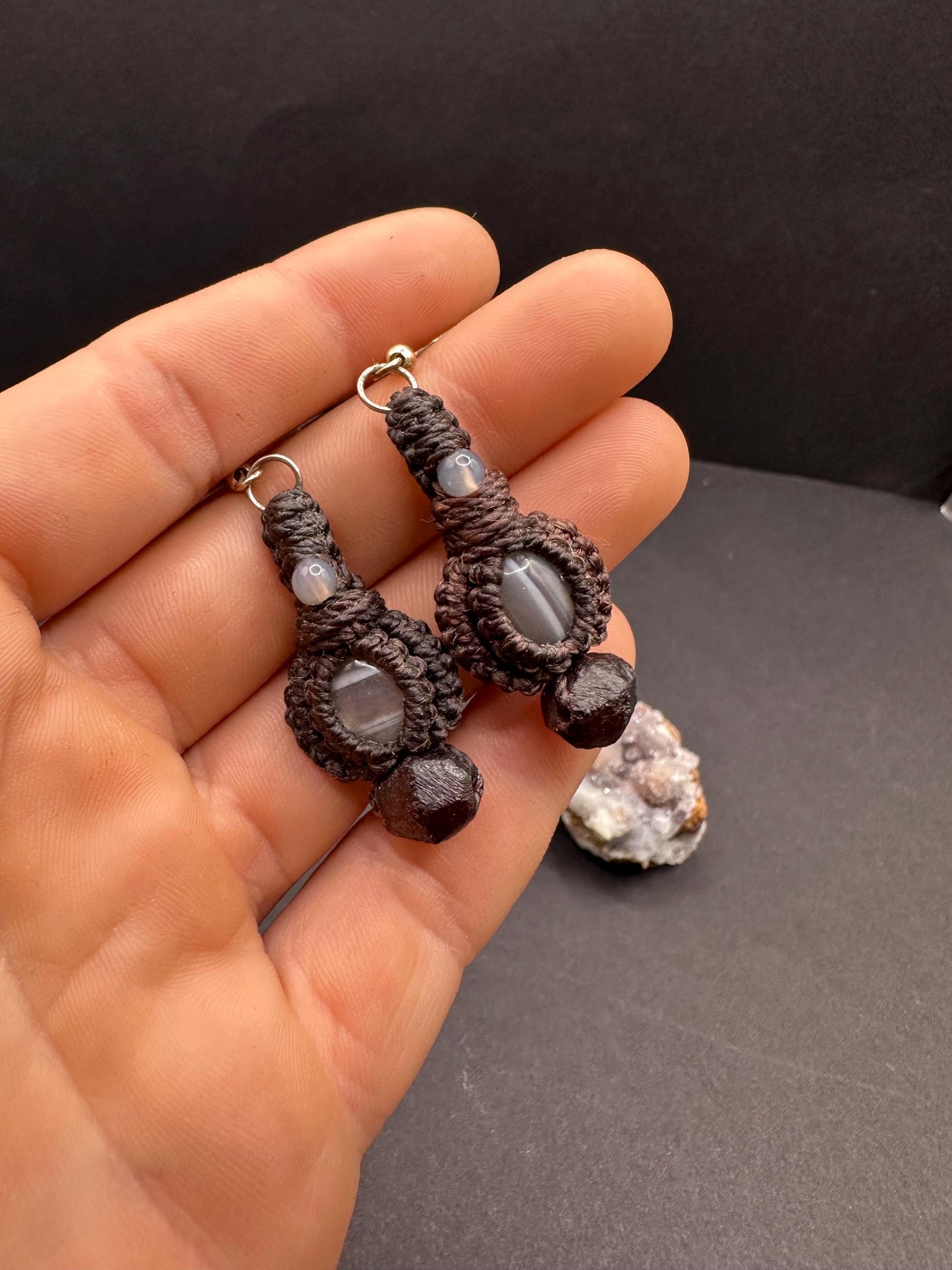Washington Garnet & Agate Earrings